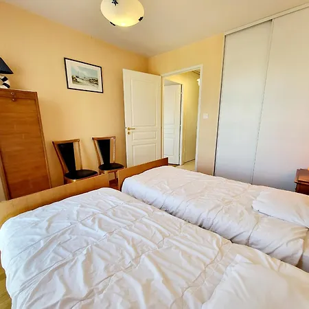 2 Avec Balcon Et Parking Aux Sables-d'olonne - Fr-1-92-612 아파트 *