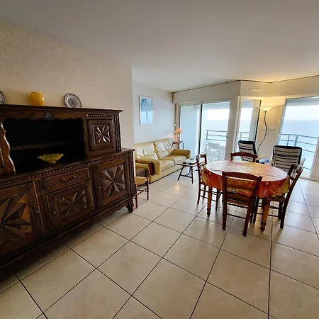 2 Avec Balcon Et Parking Aux Sables-d'olonne - Fr-1-92-612 아파트 *