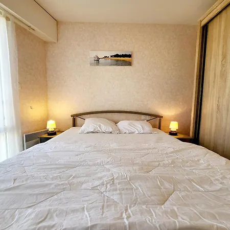 2 Avec Balcon Et Parking Aux Sables-d'olonne - Fr-1-92-612 *